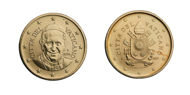 Zwischen 2014 und 2017 war Papst Franziskus auf den Euro-Münzen des Vatikans zu sehen. Eine solche 50-Cent-Münze könnte auch in Deutschland im Wechselgeld auftauchen.

Seit 2018 wurden die Euro-Münzen des Vatikans nicht mehr mit dem Konterfei des Papstes, sondern mit seinem Wappen abgebildet - der Jesuit Franziskus hielt es für unangemessen, wie ein Herrscher auf Zahlungsmitteln zu sehen zu sein.