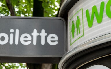 Startseite > Energie > News > Stuttgarts moderne barrierefreie & selbstreinigende Toiletten neue barrierefreie, selbstreinigende öffentliche Toilettenanlagen