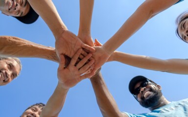 Ehrenamtliche Tätigkeiten werden durch die Ehrenamtspauschale steuerlich begünstigt.