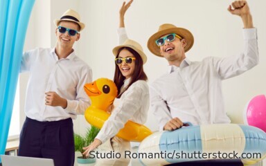 Arbeitnehmer haben beim Urlaubsantrag klare Rechte – geregelt im Bundesurlaubsgesetz.