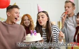 Auch nach dem Abitur kann Kindergeld gezahlt werden – entscheidend sind Ausbildung, Übergangszeit oder Ausbildungssuche.