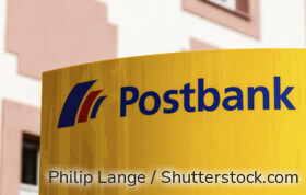 Postbank-Schild mit Logo