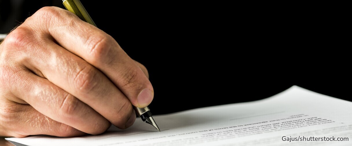 Testament und Erbrechts-Dokumente – viele verbreitete Irrtümer bei Erbfolge, Pflichtteil und Nachlassplanung.