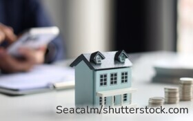 Nutzung von Riester-Guthaben für selbst genutztes Wohneigentum. Restschuldtilgung, Baufinanzierung und steuerliche Planung über das Wohnförderkonto.