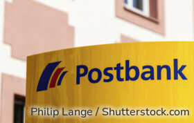 Postbank-Schild mit Logo