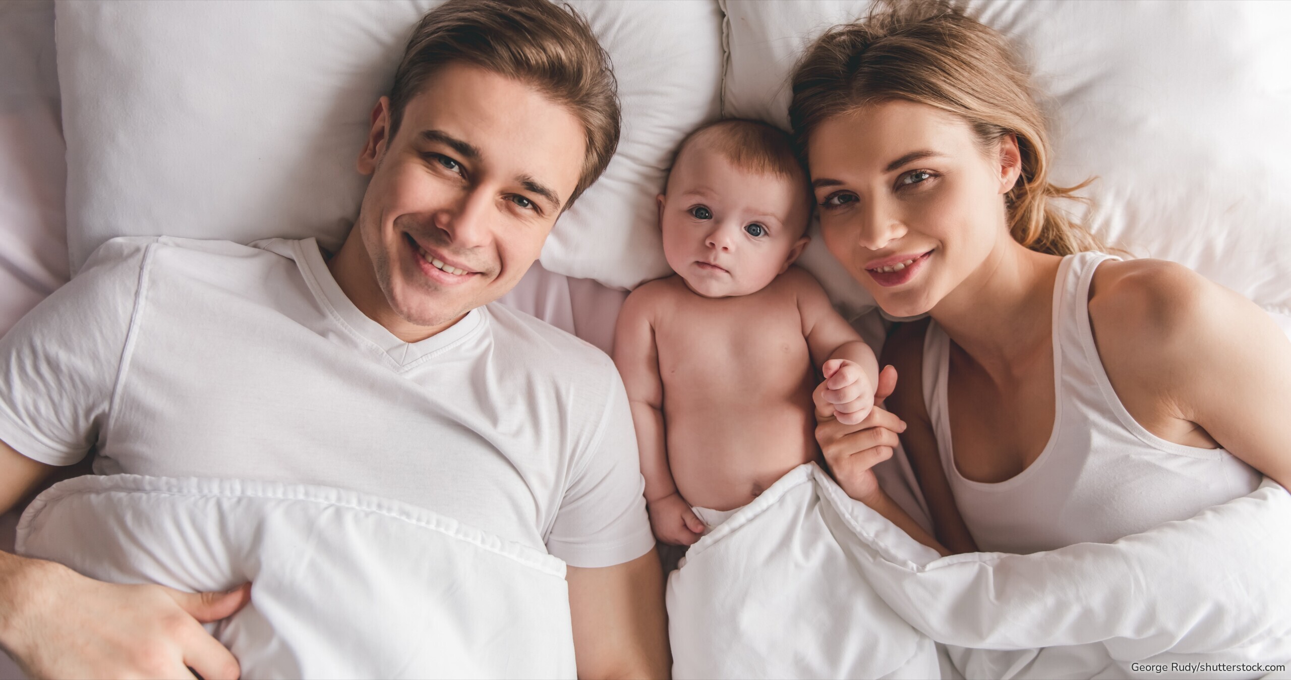 Staatliche Leistungen wie Elterngeld und Kindergeld helfen Familien ab der Schwangerschaft finanziell.