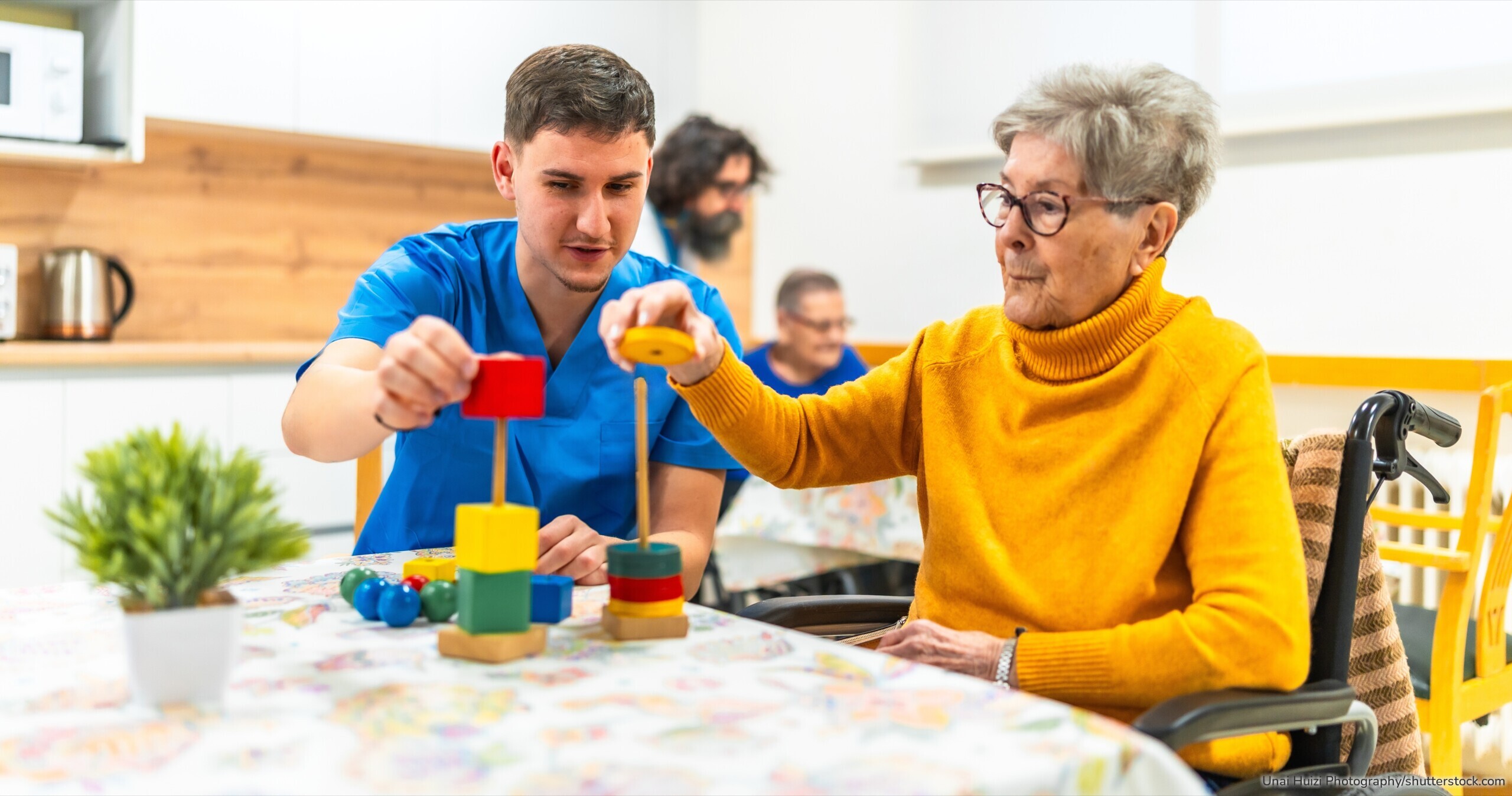 Pflegebedürftige müssen für einen Heimplatz inzwischen oft mehr als 3.200 Euro im Monat selbst zahlen.