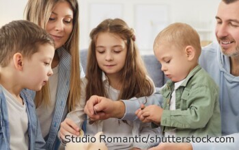 Zum Jahreswechsel 2026 bleiben viele Familienleistungen unverändert, einzelne Beträge steigen leicht.