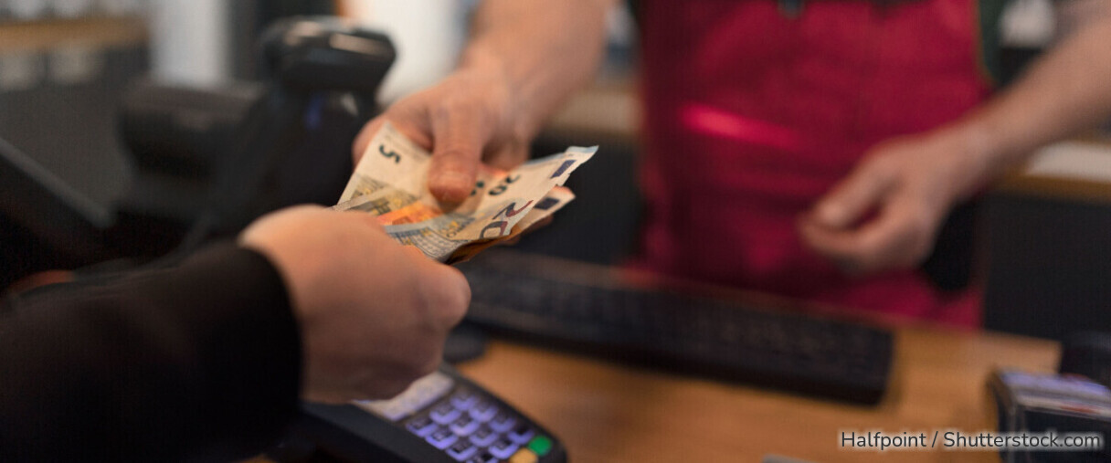 Cash Group-Kunden können ab Juli 2025 kein Bargeld mehr an Shell-Tankstellen abheben. Welche Alternativen es gibt & wie Sie weiter kostenfrei Bargeld beziehen. 