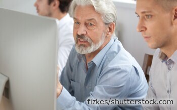 Erwerbsgeminderter probiert beruflichen Wiedereinstieg – mit Unterstützung und Absicherung durch neue gesetzliche Regelungen 2025.