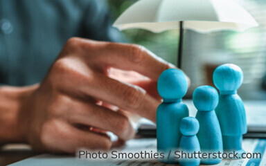 Die Debeka hat womöglich zu hohe Stornogebühren erhoben. Wer sich an der Sammelklage der Verbraucherzentrale beteiligt, kann auf Schadenersatz hoffen. 