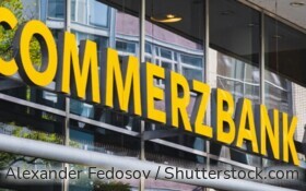 Commerzbank-HV 2026: Rekord-Dividende, 0,0059 % Annahmequote bei Unicredit. Was sich für Girokonto-Kunden jetzt ändert – und was nicht. 