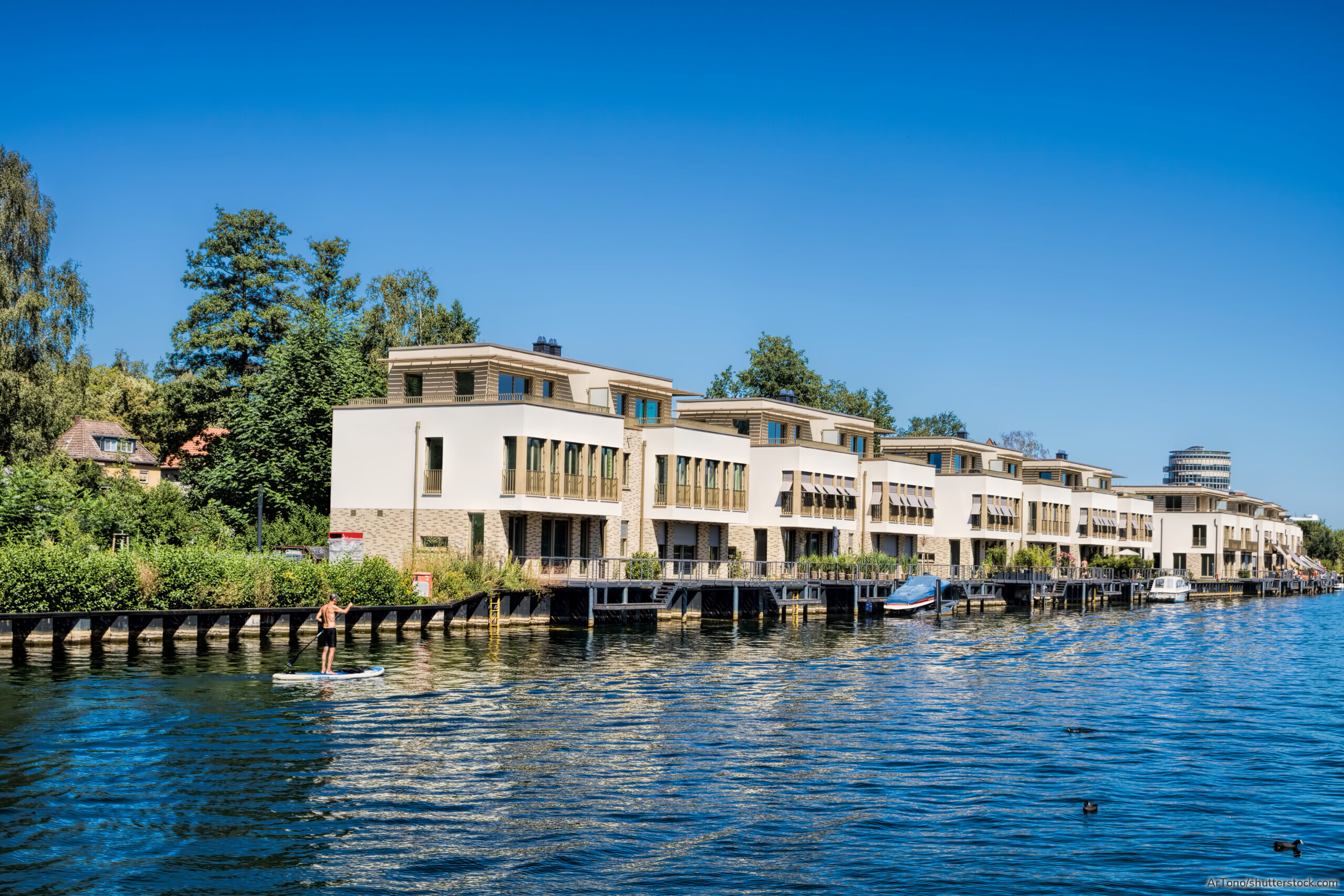 Ob sich eine Ferienwohnung als Kapitalanlage lohnt, hängt vor allem von Kaufpreis, Auslastung, Mieteinnahmen und laufenden Kosten ab.
