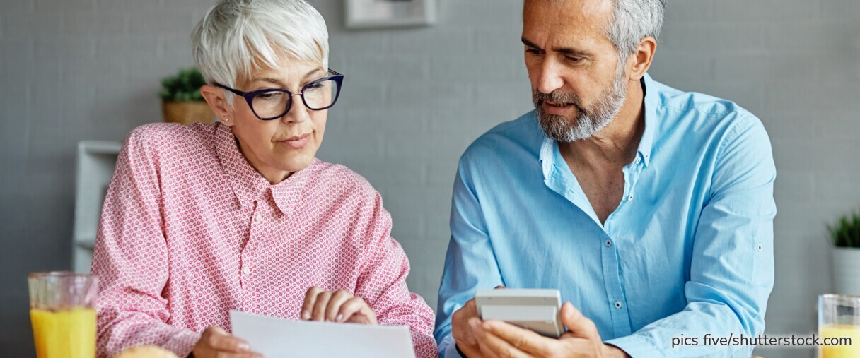Rentner prüfen ihre Finanzen: 2026 bringt Änderungen bei Rente, Steuern und Beiträgen.