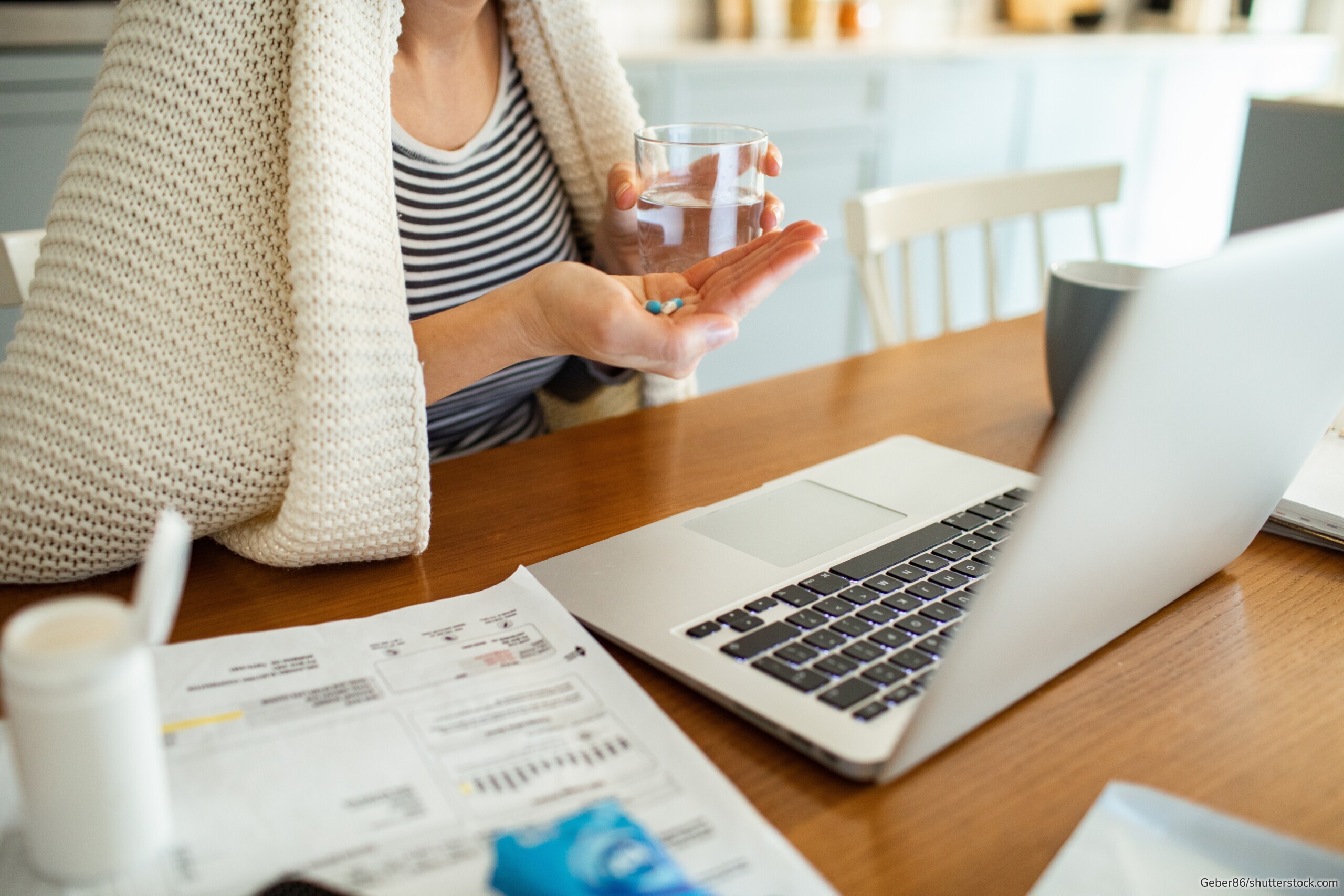 Wer über Wochen oder Monate nicht arbeiten kann, muss häufig mit weniger Einkommen auskommen. Eine frühzeitige Planung hilft, die Finanzlücke zu begrenzen.
