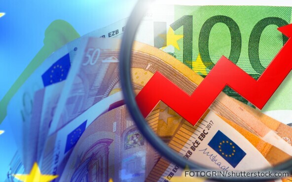 Steigende Inflation und ihre Auswirkungen auf die Geldanlage – Verbraucher müssen ihr Vermögen neu ausrichten.