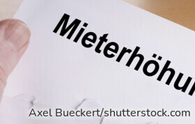 Nicht jede Mieterhöhung ist korrekt. Mieter sollten unter anderem Mietspiegel, Kappungsgrenze und Fristen kontrollieren.